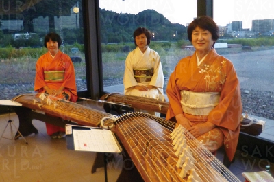 月見茶会・琴のコンサート