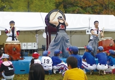 迫力満点の太鼓の演奏。※写真は昨年の様子