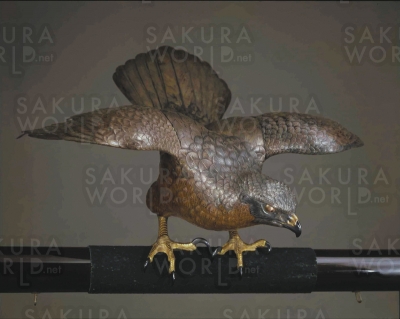 鈴木長吉《十二の鷹》より（東京国立近代美術館蔵）