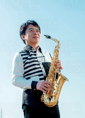 須川展也