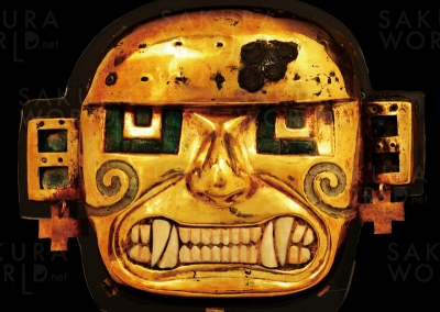 《象嵌のマスク》モチェ文化（紀元後200年頃～後750／800年頃）ぺルー文化省・国立博物館所蔵