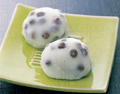 [出町ふたば] 名代豆餅(3個入）720円〈各日100パック限り〉 ※6月5日(水)〜10日(月)各日正午からの販売。 ※お一人様、2パック限りとさせていただきます。