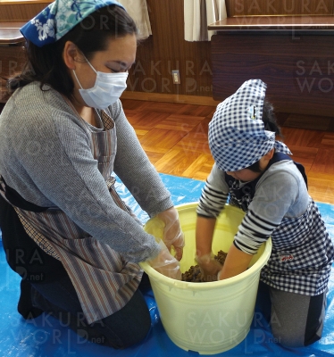 親子で！ 豆味噌手づくり体験