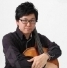 石本卓斗