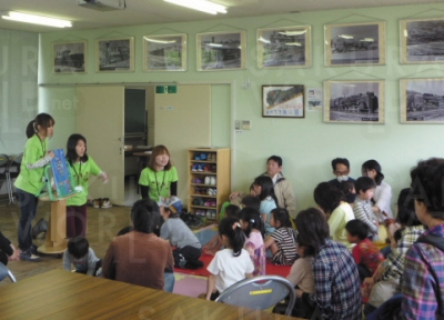読み聞かせの様子